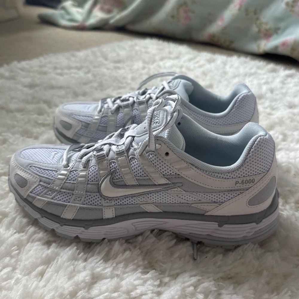 Nike Women's P-6000 Light Gray and White Sneakers Never Worn